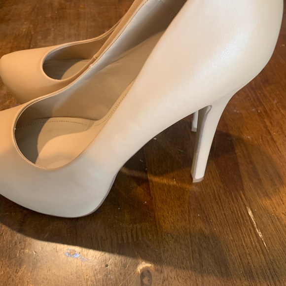 Steve Madden Heels - Picture 2 of 3